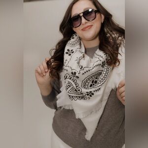 Super soft and oversized bandana print scarf
